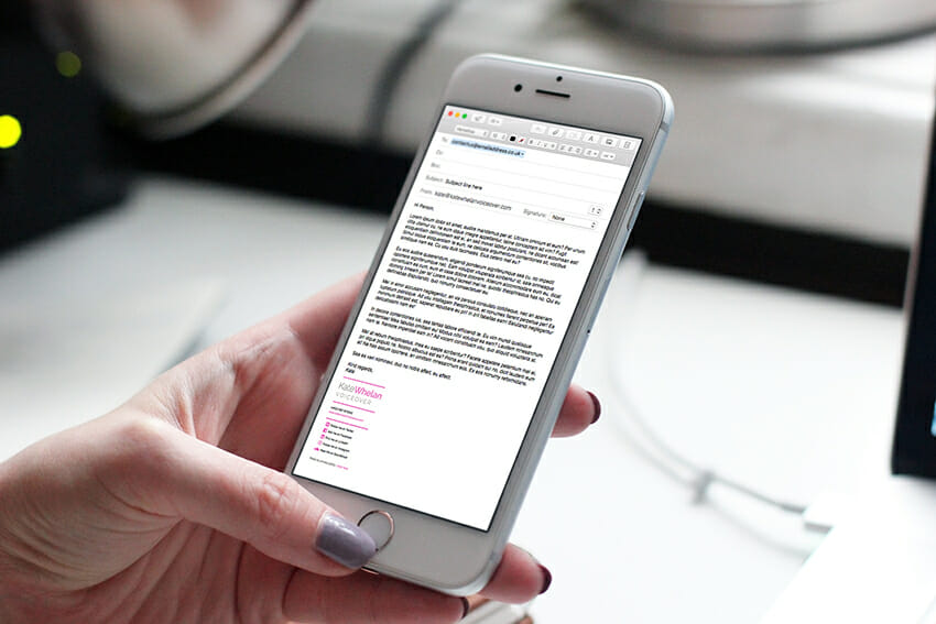 Kate Whelan Voiceover branding email signature.